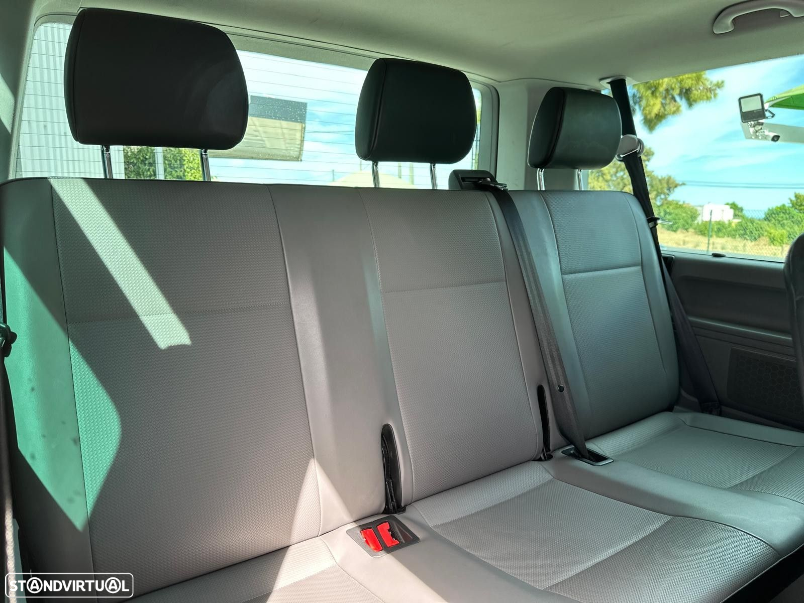 VW Caravelle 2.0 TDI Comfortline - 7