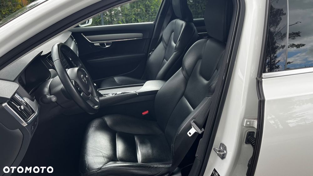 Volvo V90 D4 AWD Geartronic Momentum - 17