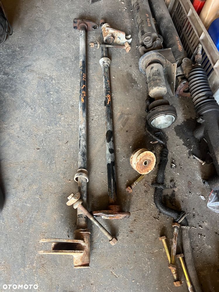 Drążek skrętny zawieszenia lewy prawy Nissan Navara d22 d21 - 1