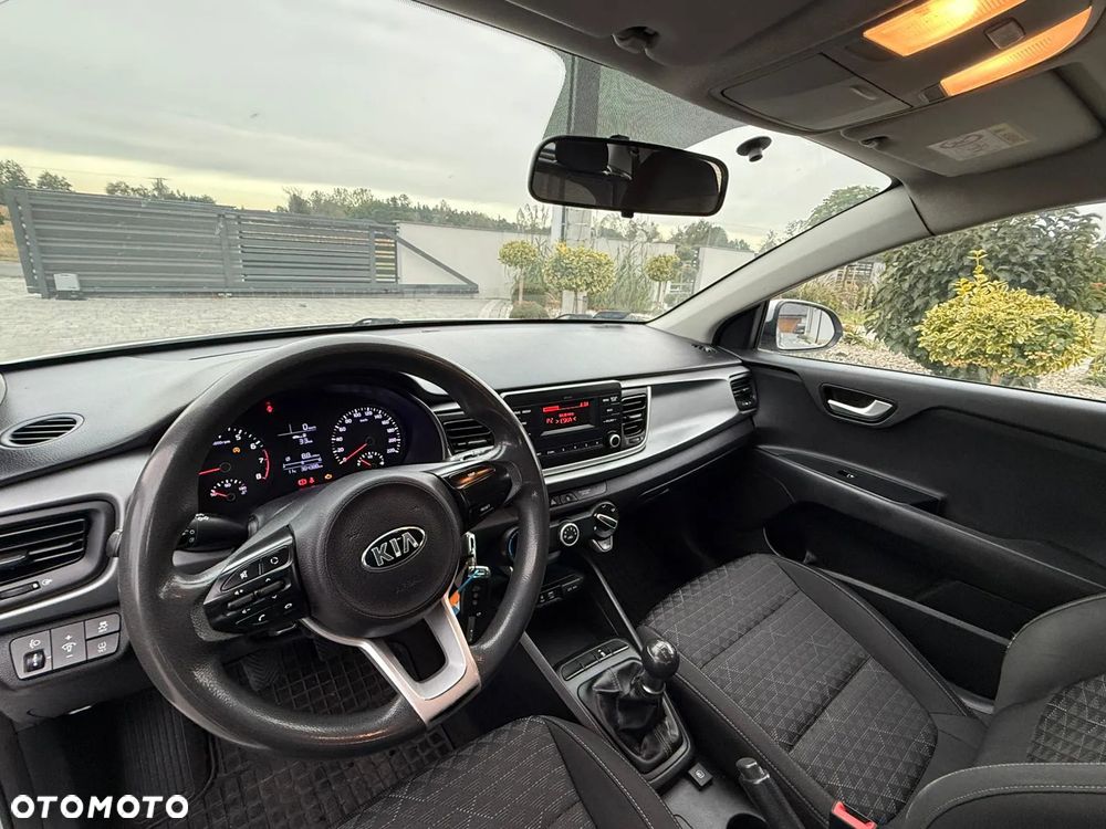 Kia Rio - 7