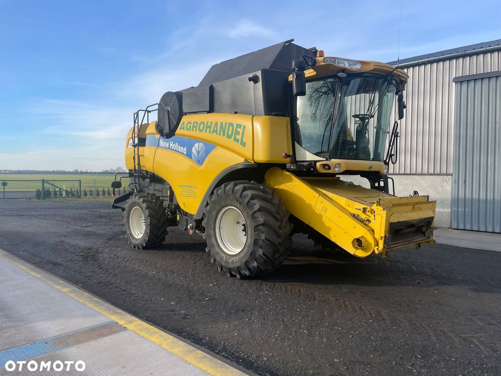 New Holland CX 8070 - 1