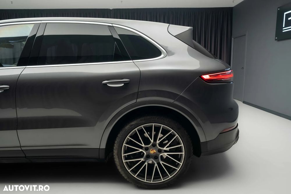 Porsche Cayenne Tiptronic S - 11