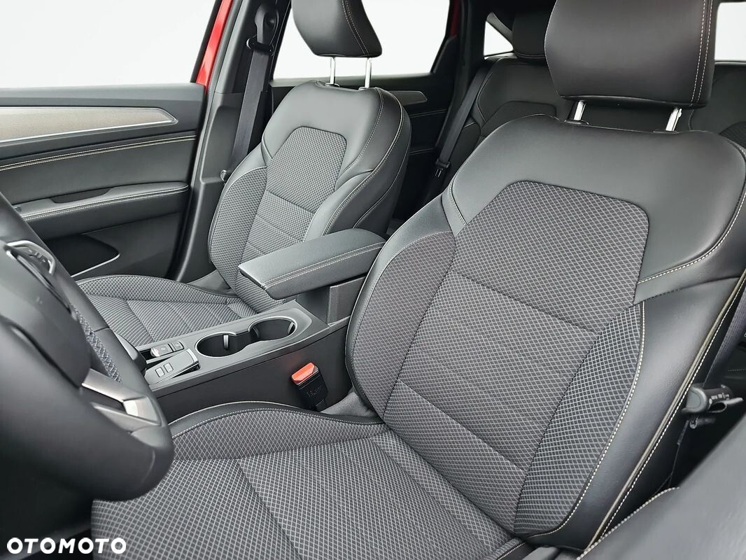 Renault Arkana 1.6 E-TECH Techno MMT - 12