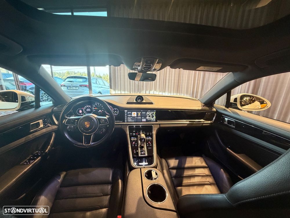 Porsche Panamera Sport Turismo 4 E-Hybrid Platinum Edition - 41