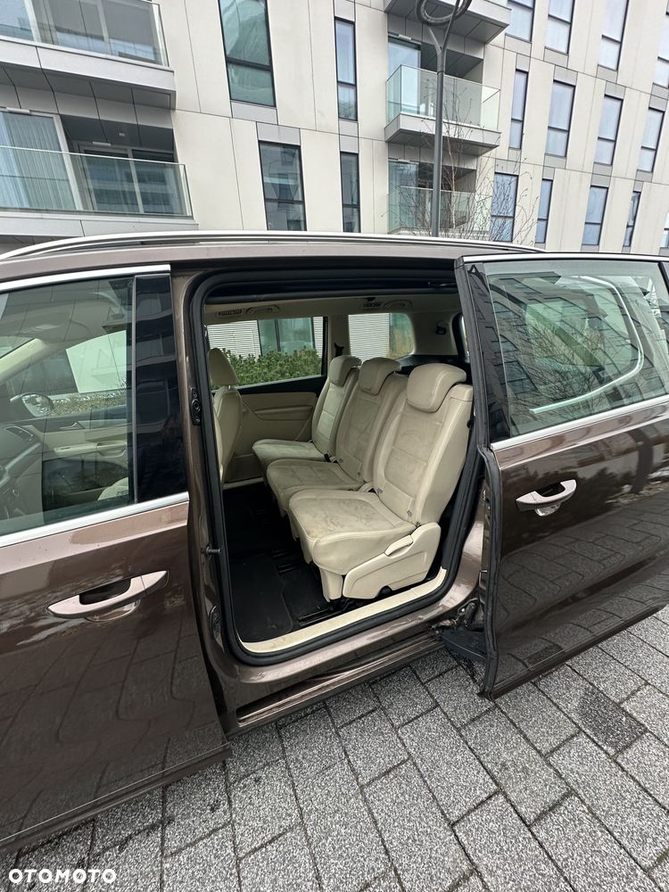 Volkswagen Sharan 2.0 TDI Comfortline DSG - 10