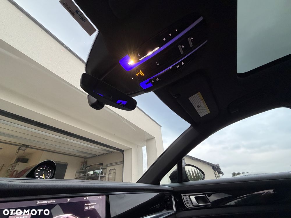 Porsche Panamera 4 - 25