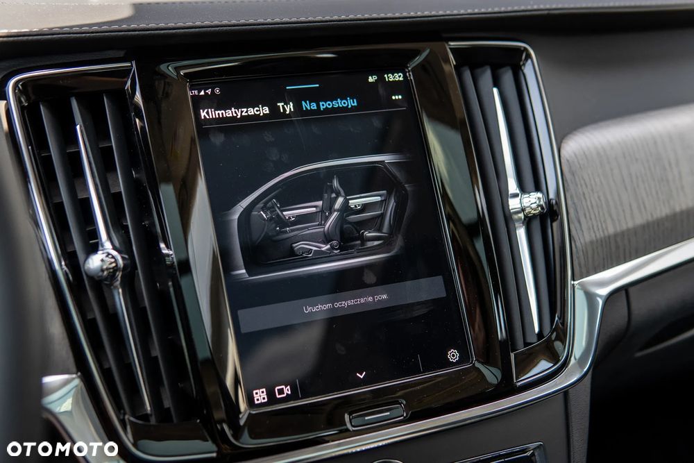 Volvo V90 Cross Country B5 D AWD Ultimate - 34