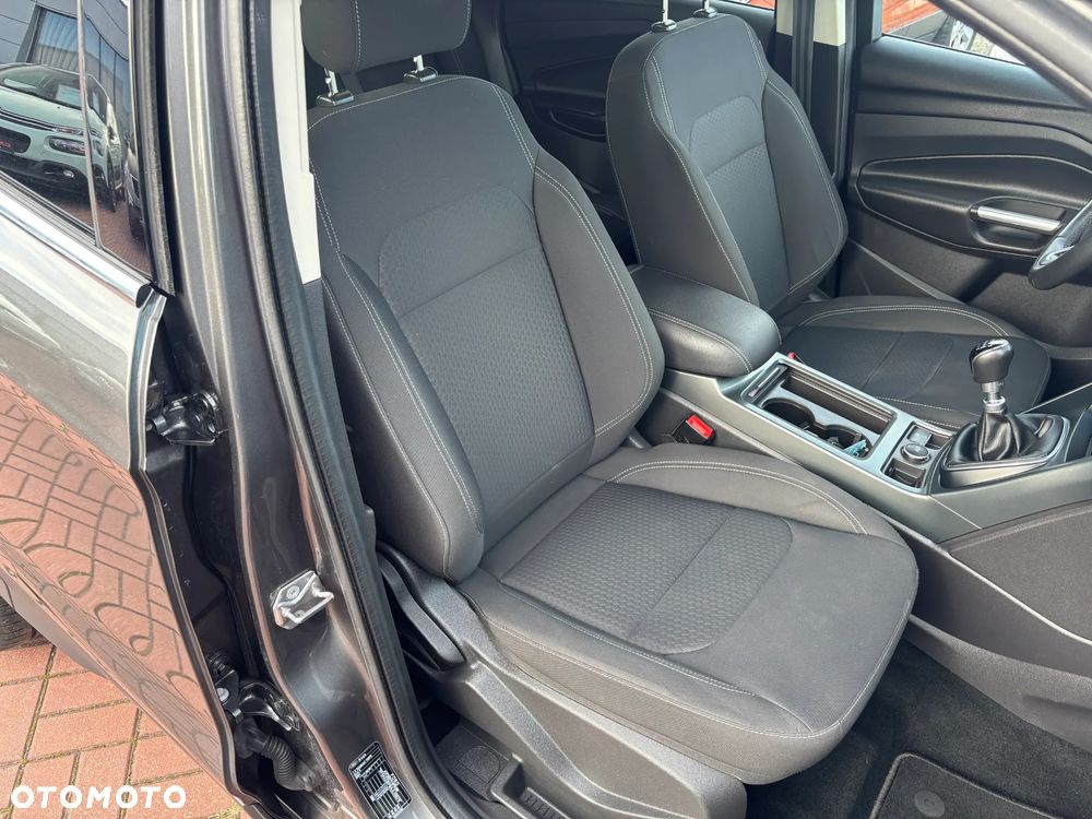 Ford Kuga - 13