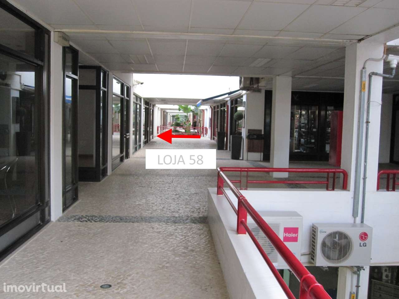 Espaço comercial à venda em Marina de Vilamoura - Grande imagem: 3/4