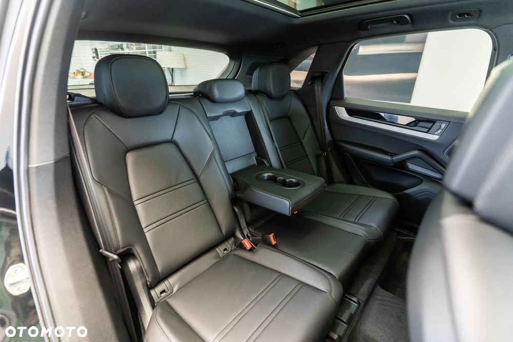 Porsche Cayenne E-Hybrid PHEV Black Edition - 13