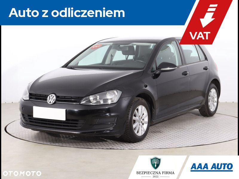 Volkswagen Golf - 1