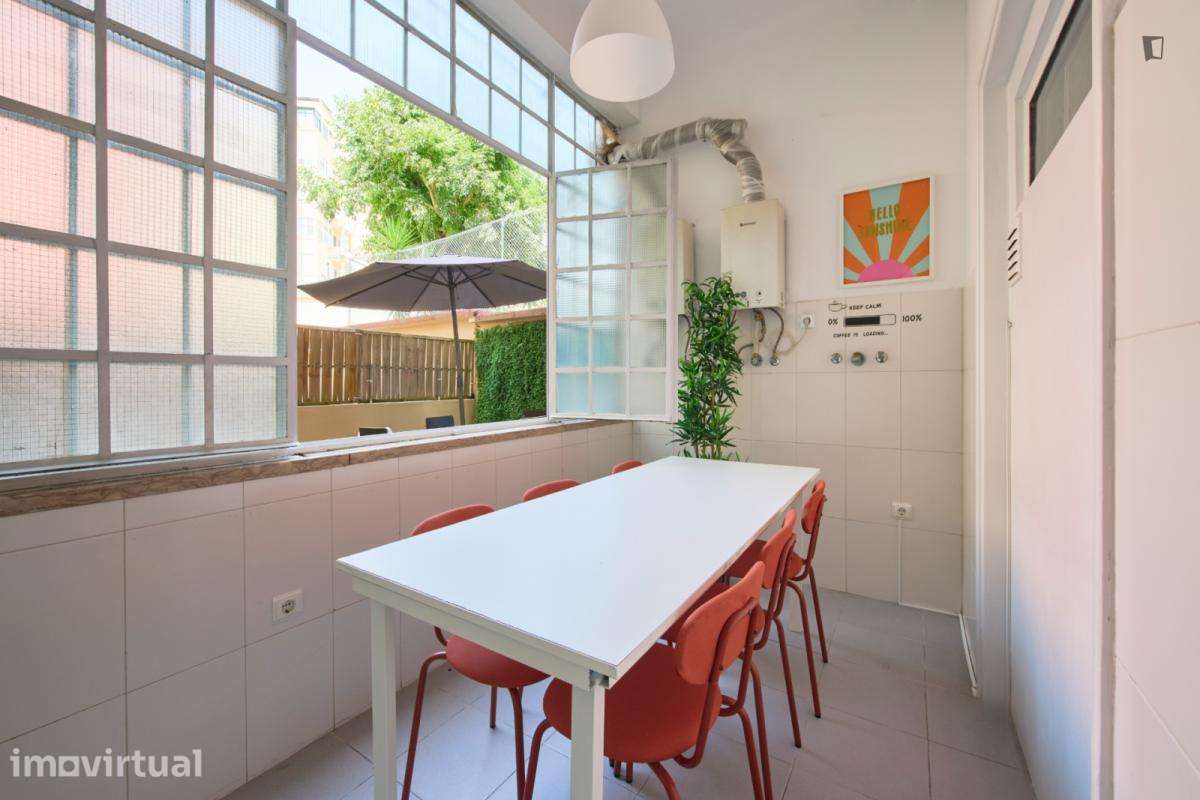 Quarto - localizado em Alameda Lisbon - Grande imagem: 5/49