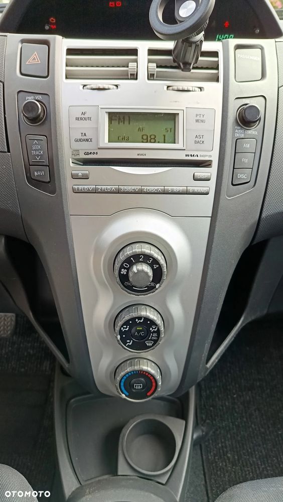 Toyota Yaris 1.3 Luna - 14