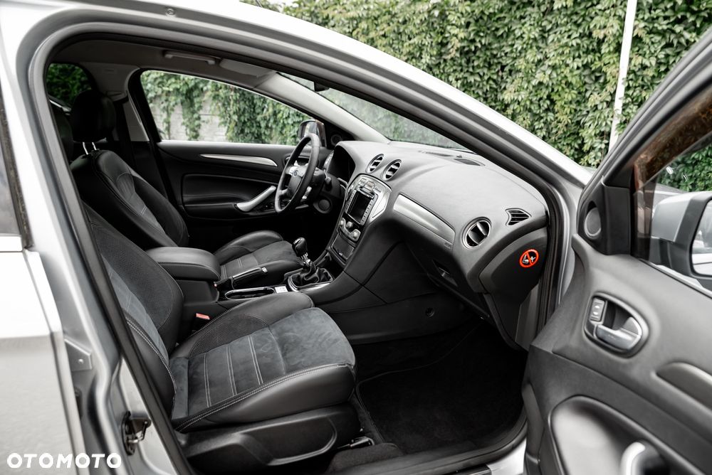 Ford Mondeo 2.0 TDCi Trend - 24