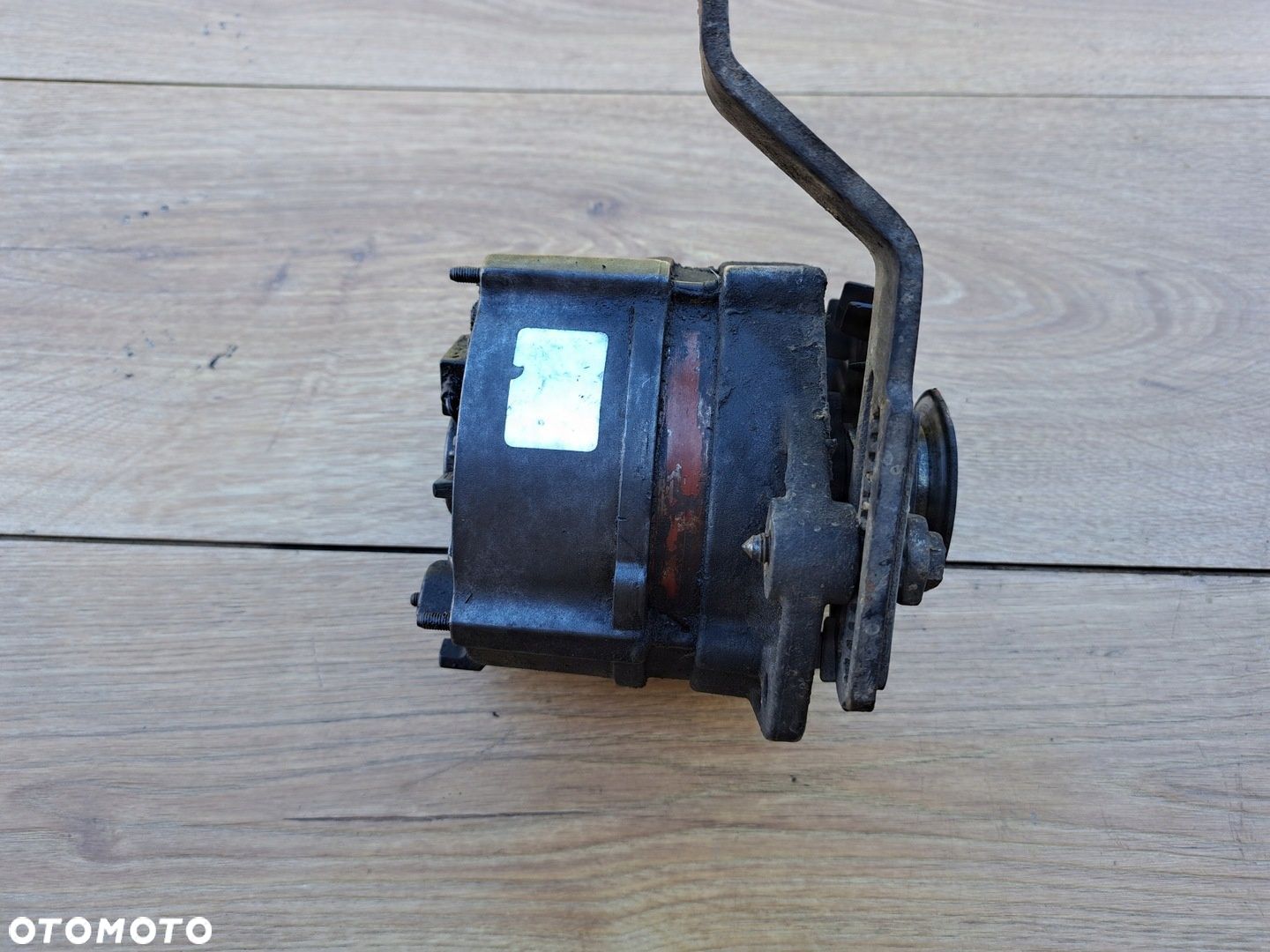 VW T4 2.4 D ALTERNATOR NA PASEK KLINOWY - 1