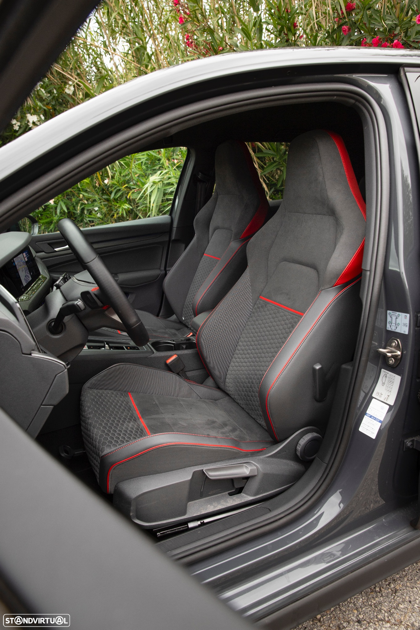 VW Golf 2.0 TSI GTI Clubsport DSG - 25