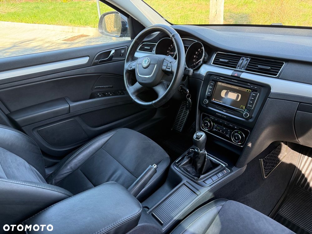 Skoda Superb 2.0 TDI L&K DSG - 7