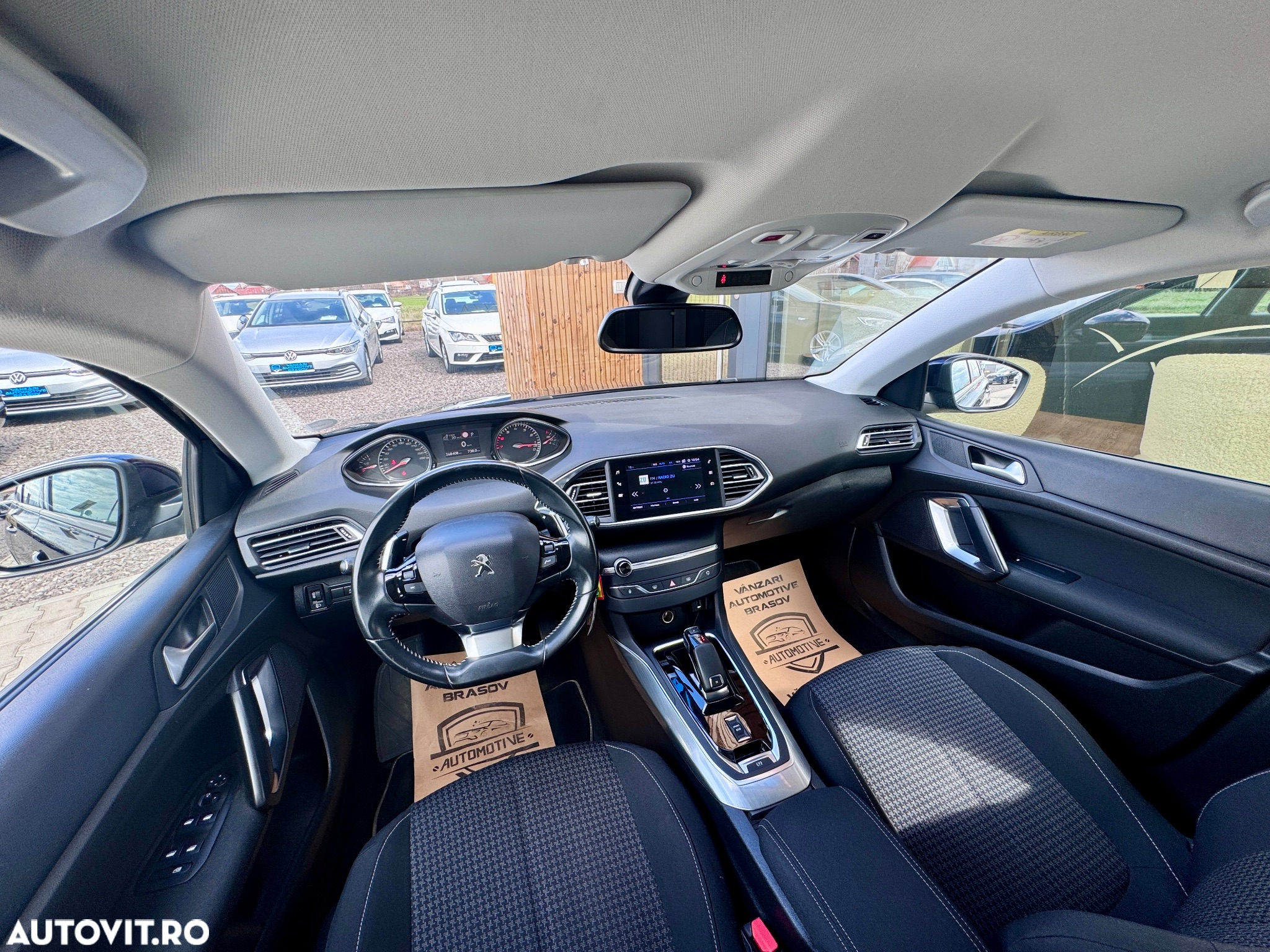 Peugeot 308 1.2 L PureTech Turbo S&S EAT8 Active Pack - 8