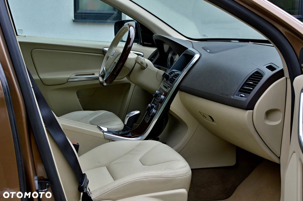 Volvo XC 60 - 20