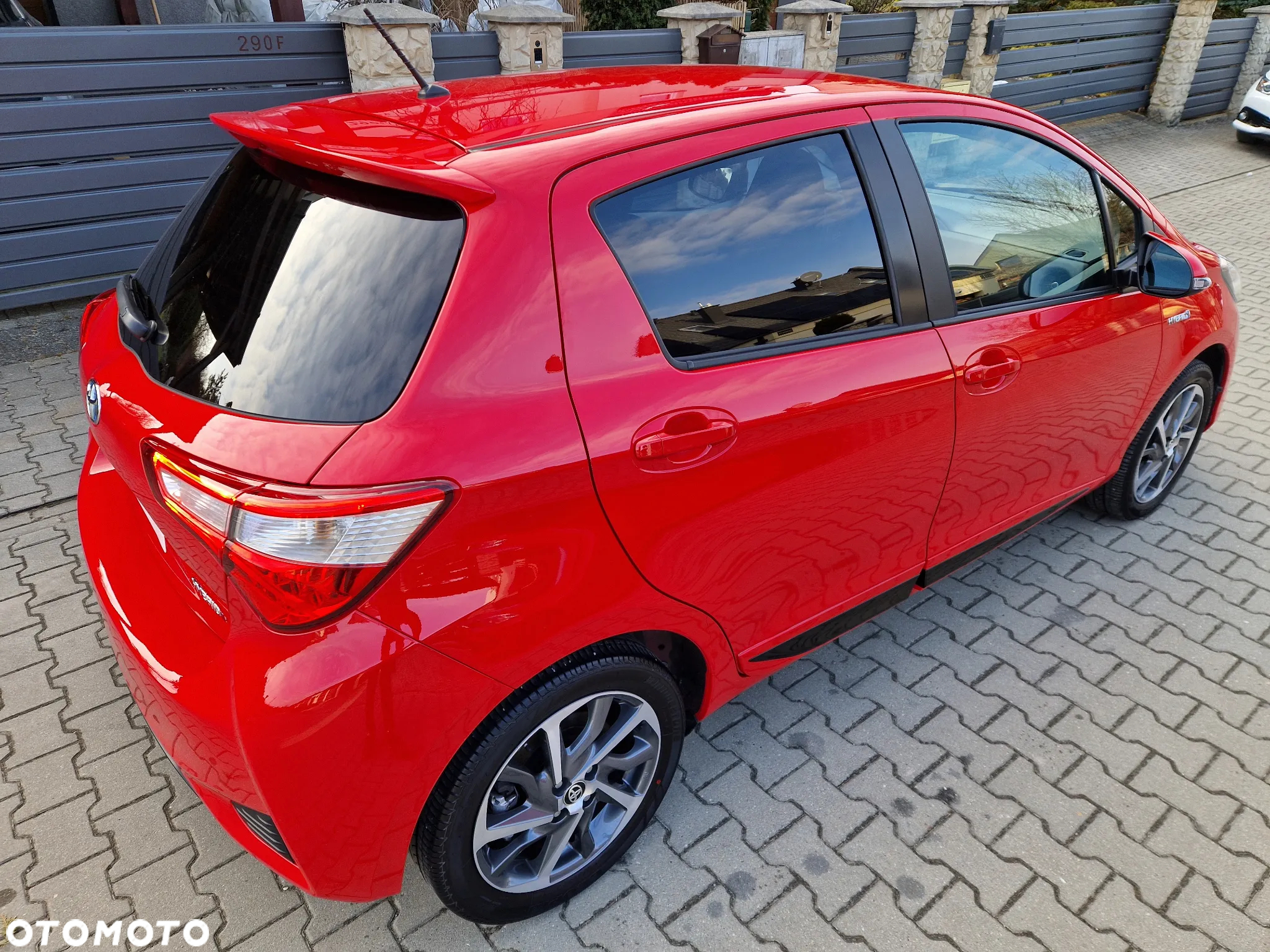 Toyota Yaris Cross Hybrid 1.5 Premiere Edition - 11
