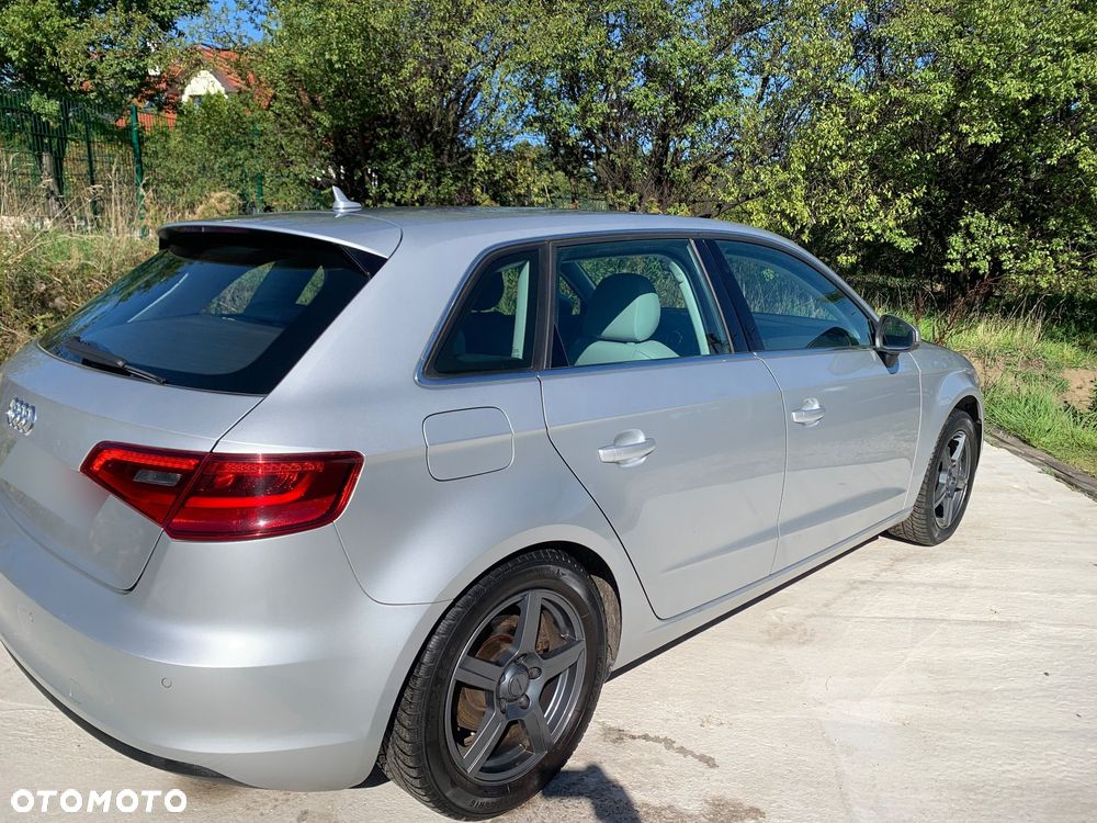Audi A3 Sportback - 10