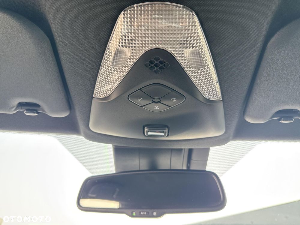 Toyota C-HR 2.0 Hybrid Executive - 23