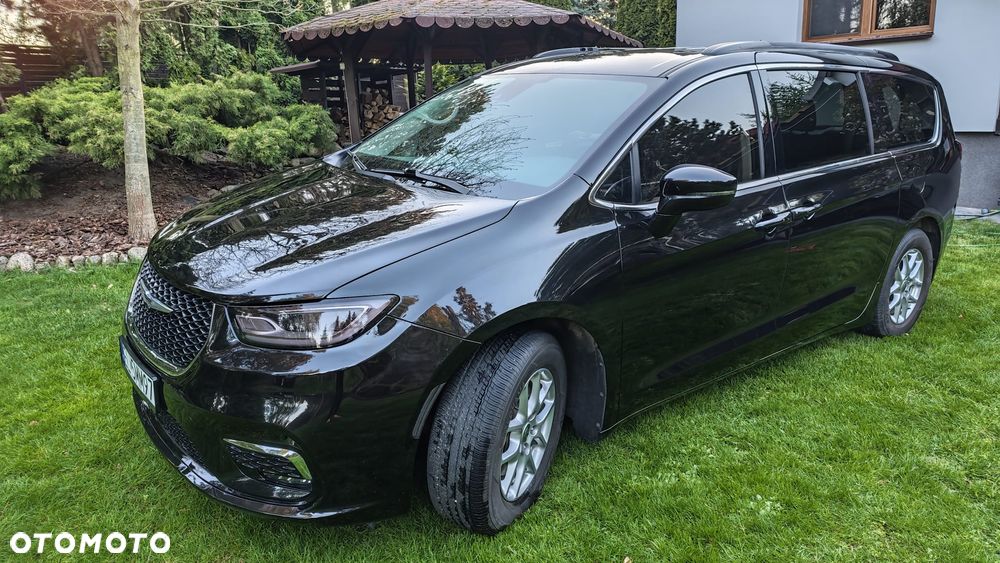 Chrysler Pacifica - 3