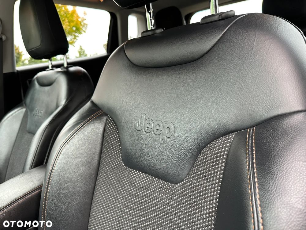 Jeep Compass - 22