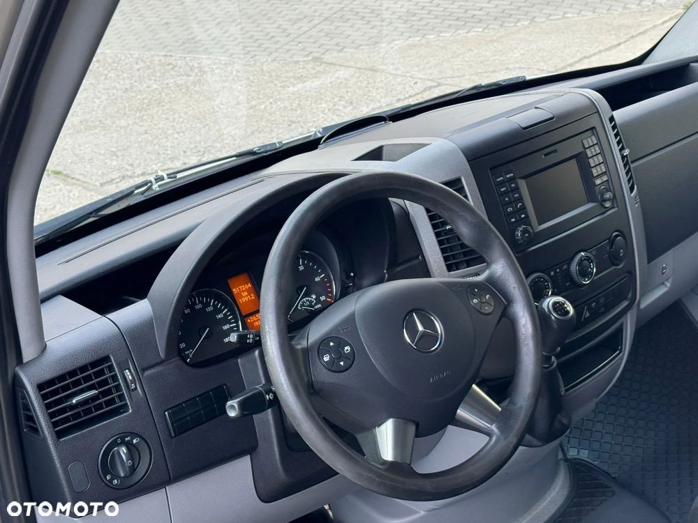 Mercedes-Benz Sprinter 906.213 - 15