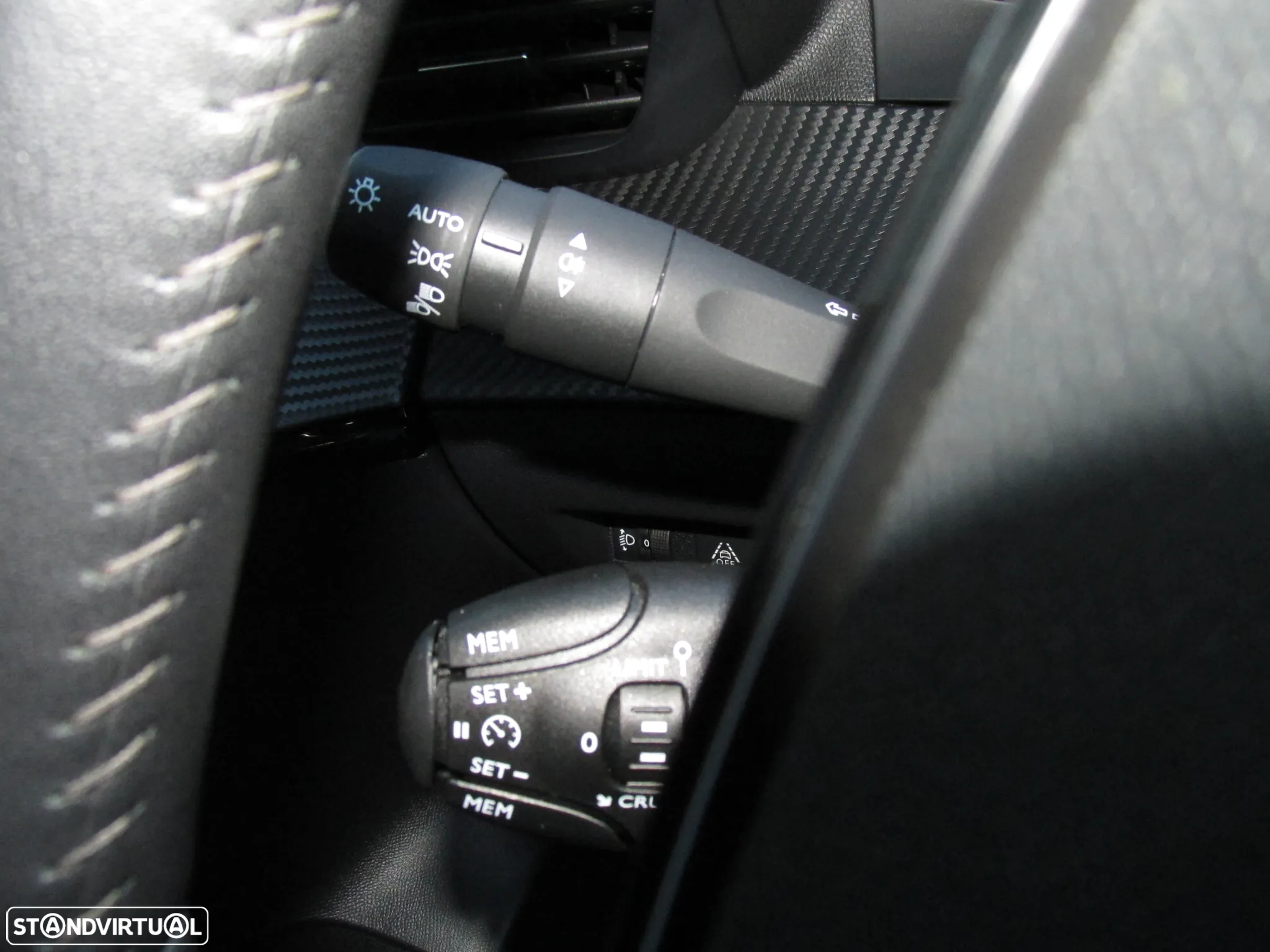 Peugeot 208 1.2 PureTech Active Pack - 21