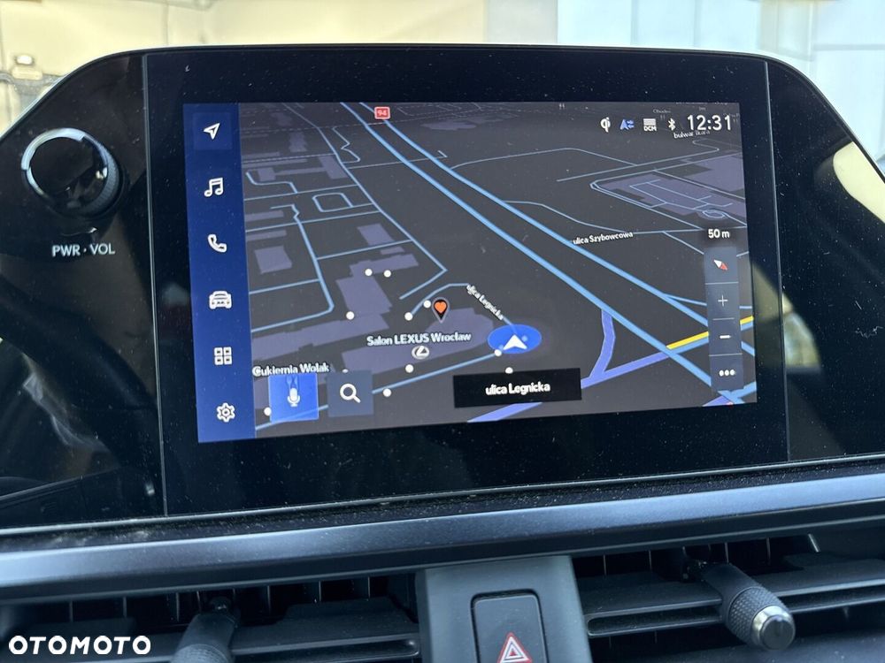 Lexus UX - 18