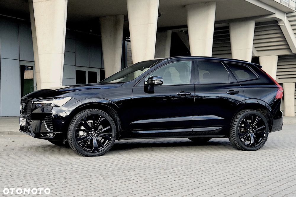Volvo XC 60 B5 B AWD Ultra Black Edition - 3