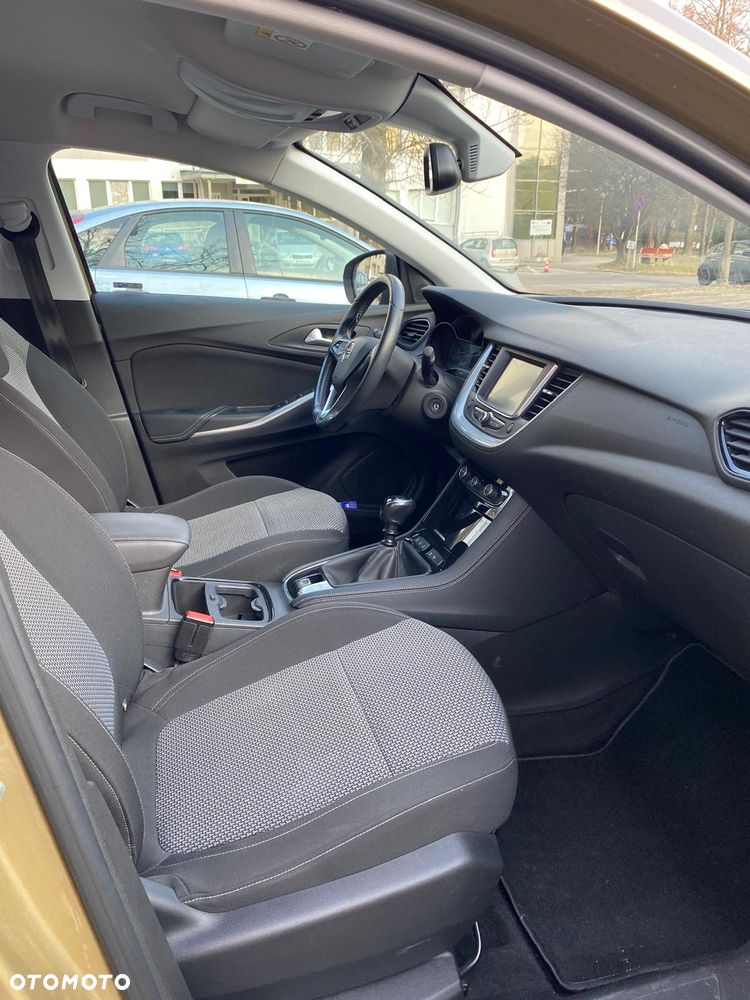 Opel Grandland X 1.2 Start/Stop Dynamic - 17