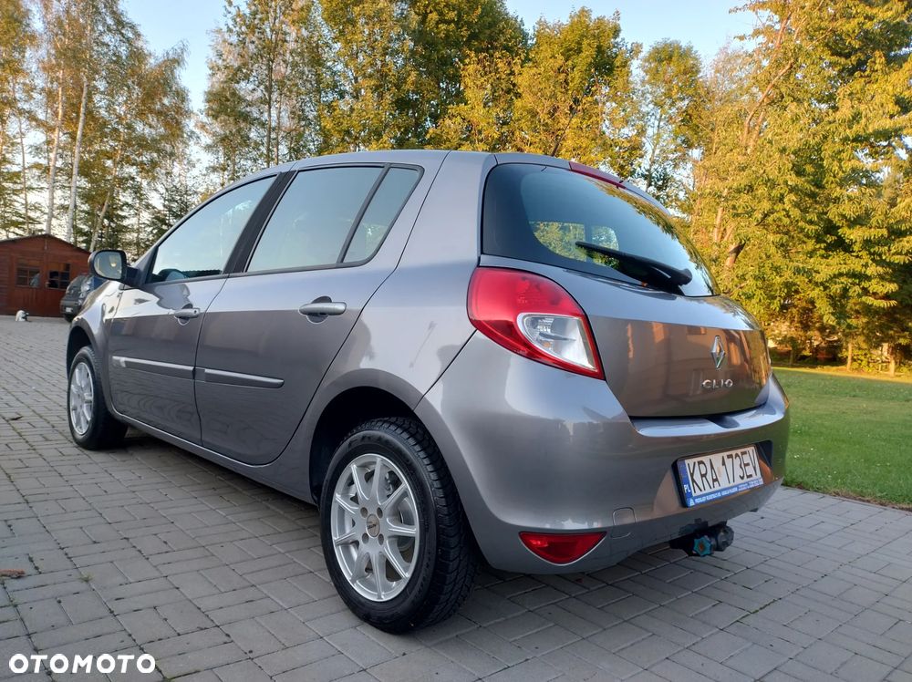 Renault Clio 1.2 16V 75 Dynamique - 20
