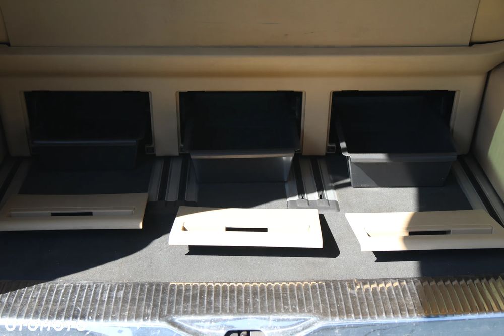 Volkswagen Multivan L1 Highline 4Motion - 23