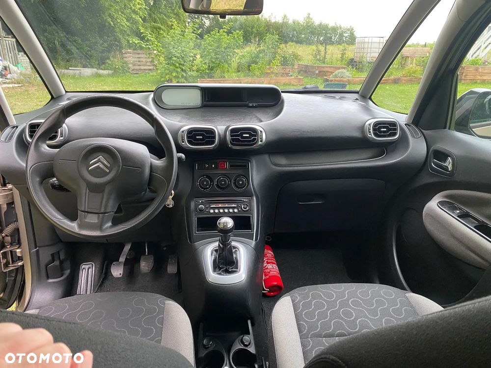 Citroën C3 Picasso 1.4i Exclusive - 3