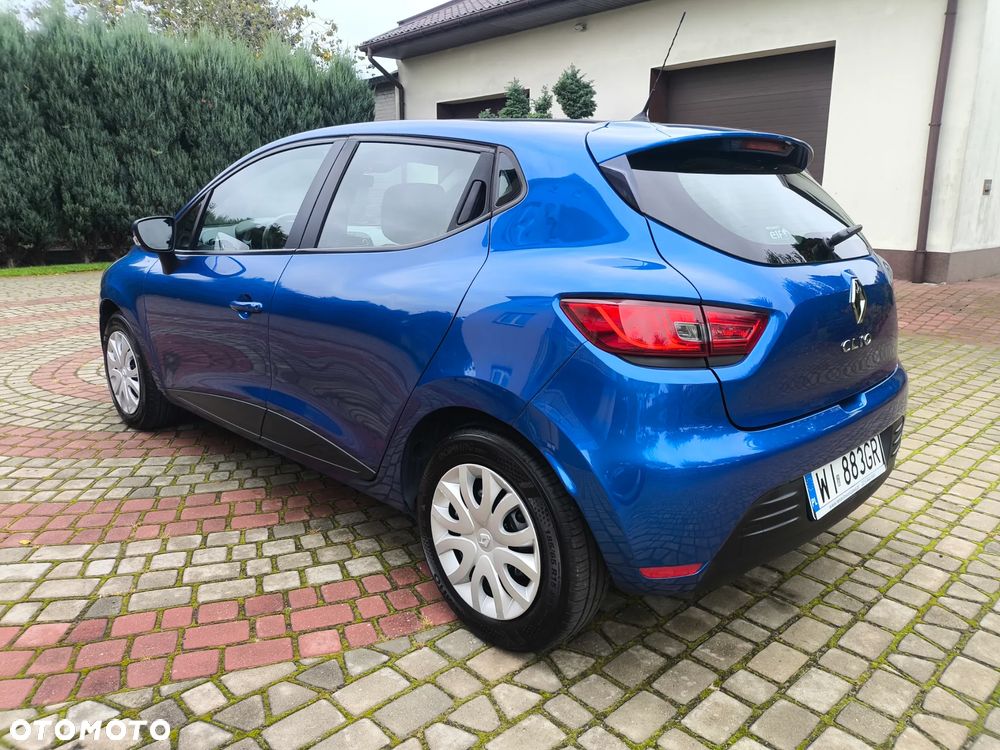 Renault Clio 1.2 16V Life - 11