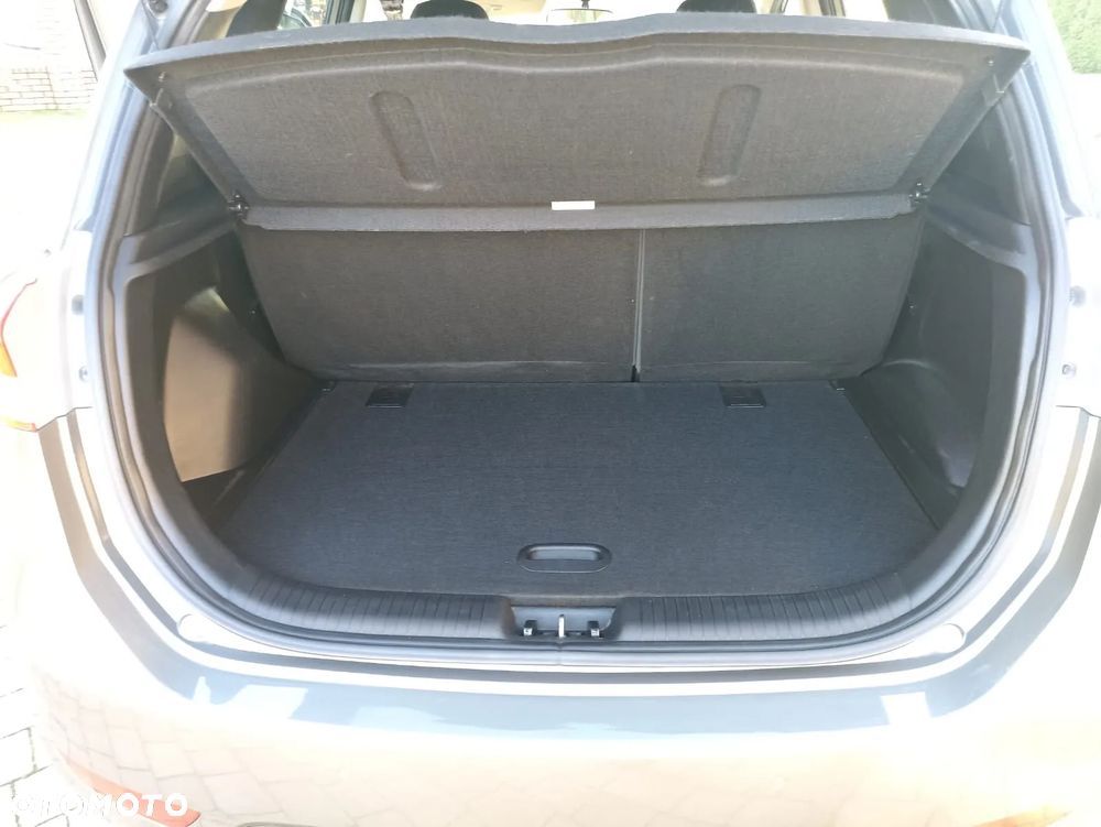 Hyundai ix20 1.6 BlueDrive Comfort - 16