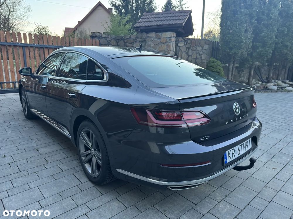 Volkswagen Arteon 2.0 TDI SCR R-Line DSG - 16