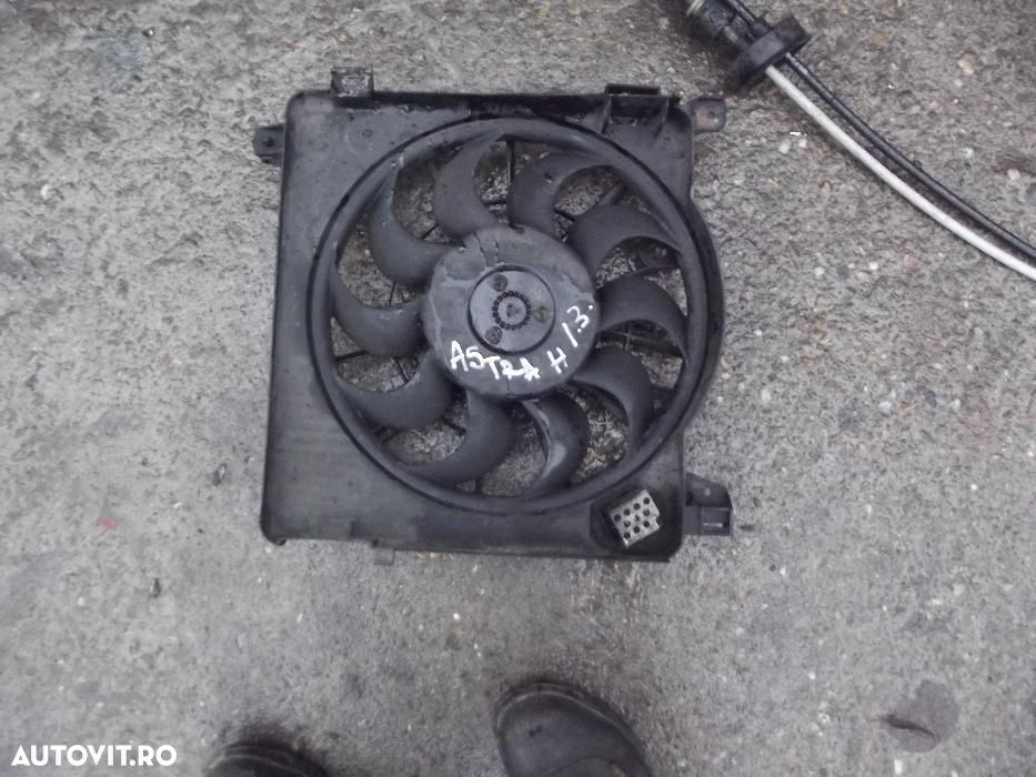 Radiator Opel Astra H 1.3 intercooler electroventilator astra h 1.3 - 3