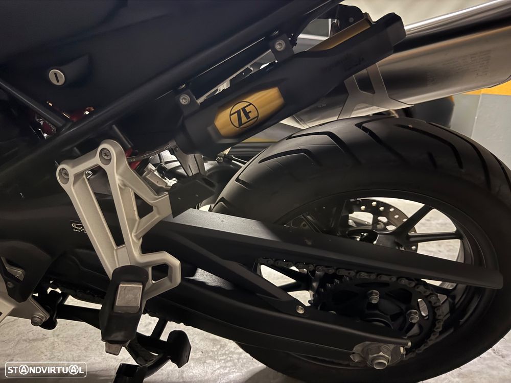 BMW F 750 GS Triple Black - 7