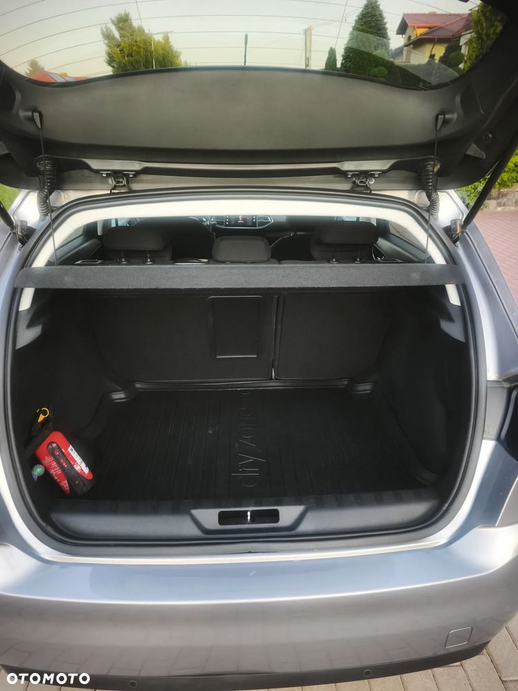 Peugeot 308 1.2 PureTech Style S&S - 20
