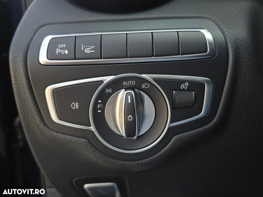 Mercedes-Benz C 200 4MATIC Aut. - 12