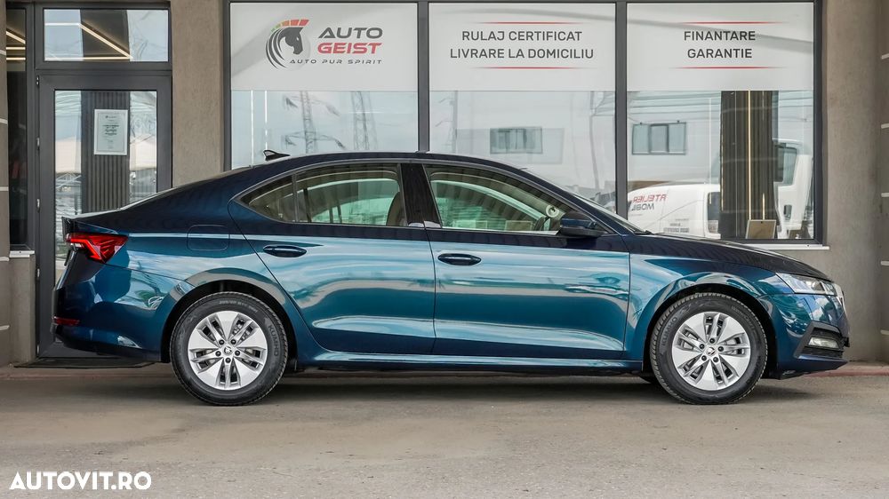 Skoda Octavia 2.0 TDI DSG Ambition - 8