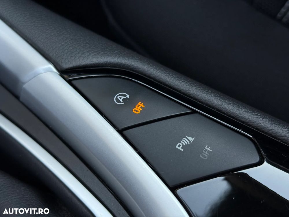 Ford Mondeo 2.0 TDCi Powershift Business - 28