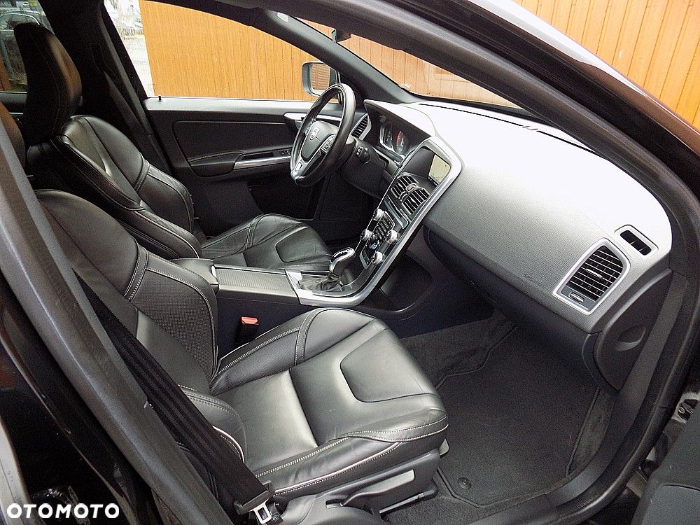 Volvo XC 60 D4 Drive-E R-Design Momentum - 8