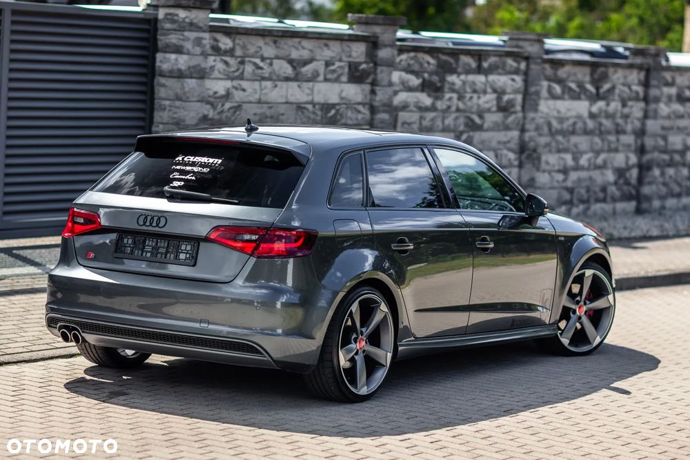 Audi A3 Sportback 2.0 TDI (clean diesel) quattro S tronic S line Sportpaket - 17