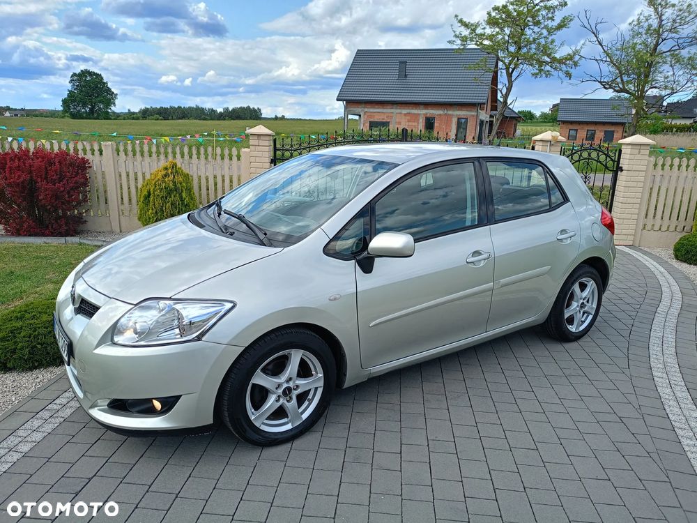 Toyota Auris 1.6 VVT-i Executive - 12