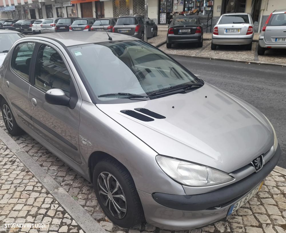 Peugeot 206 1.1 Color Line - 3