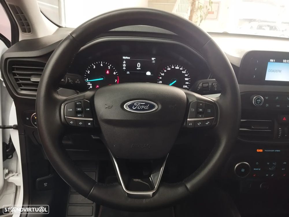 Ford Focus 1.0 EcoBoost Business - 14